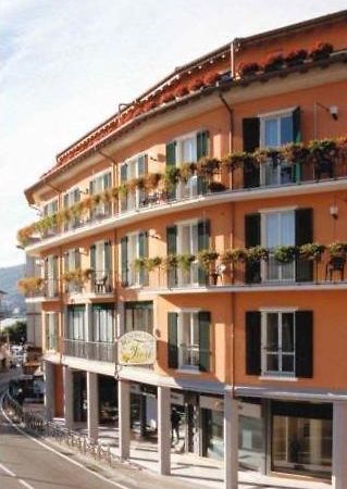 Hotel Residence Dei Fiori Baveno Exteriör bild